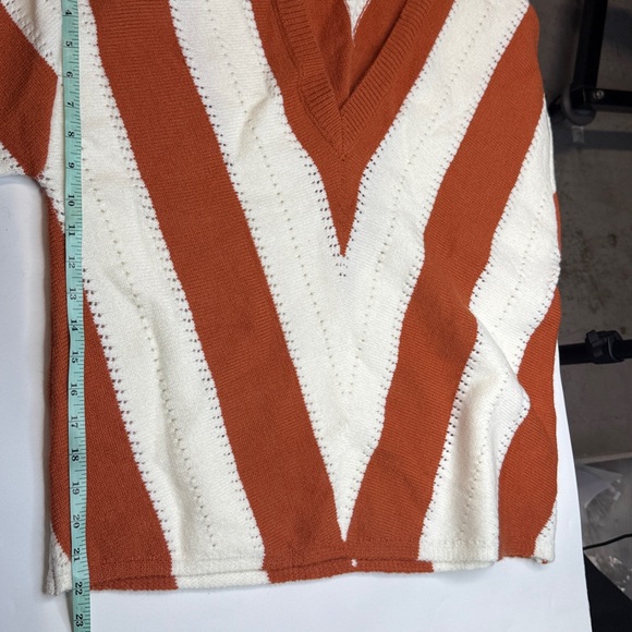 Umgee Womens Sweater- Small - Picture 9 of 10